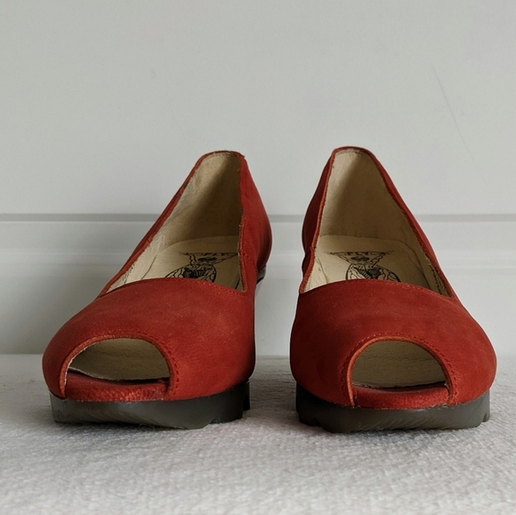 FLY London Suede Peep Toe Beveled Metallic Heel Burnt Orange EU40 9-9.5 NWOB - Picture 10 of 16
